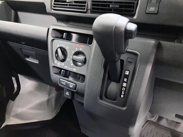 ハイゼットカーゴデラックス　４ＷＤ　ＣＶＴスマートアシスト・コーナーセンサー・３モード電子制御４ＷＤ（ＣＶＴ車）・荷室長１，９１５ｍｍ・荷室幅１，４１０ｍｍ・荷室高１，２５０ｍｍ・ハロゲンヘッドランプ・マニュアルエアコン（山梨県）の中古車