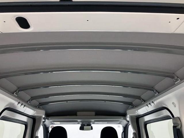 ハイゼットカーゴデラックス　４ＷＤ　ＣＶＴスマートアシスト・コーナーセンサー・３モード電子制御４ＷＤ（ＣＶＴ車）・荷室長１，９１５ｍｍ・荷室幅１，４１０ｍｍ・荷室高１，２５０ｍｍ・ハロゲンヘッドランプ・マニュアルエアコン（山梨県）の中古車