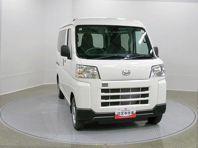 ハイゼットカーゴデラックス　４ＷＤ　ＣＶＴスマートアシスト・コーナーセンサー・３モード電子制御４ＷＤ（ＣＶＴ車）・荷室長１，９１５ｍｍ・荷室幅１，４１０ｍｍ・荷室高１，２５０ｍｍ・ハロゲンヘッドランプ・マニュアルエアコン（山梨県）の中古車