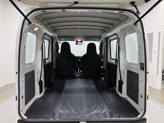 ハイゼットカーゴスペシャル 4WD CVT AM/FMラジオデッキスマートアシスト・コーナーセンサー・3モード電子制御4WD(CVT車)・荷室長1,915mm・荷室幅1,410mm・荷室高1,250mm・ハロゲンヘッドランプ・マニュアルエアコン(山梨県)の中古車