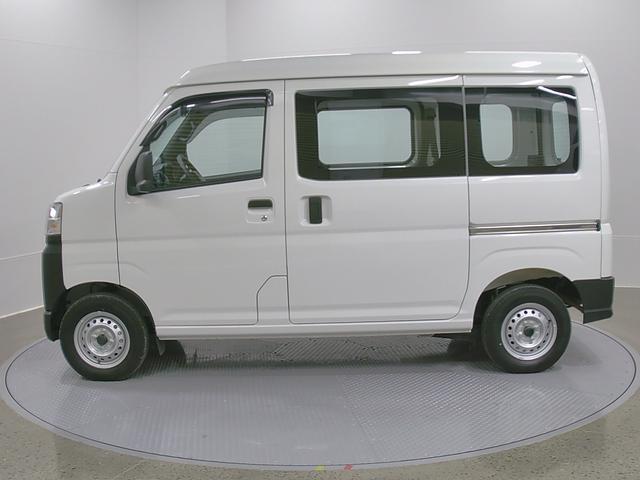 ハイゼットカーゴスペシャル 4WD CVT AM/FMラジオデッキスマートアシスト・コーナーセンサー・3モード電子制御4WD(CVT車)・荷室長1,915mm・荷室幅1,410mm・荷室高1,250mm・ハロゲンヘッドランプ・マニュアルエアコン(山梨県)の中古車