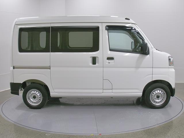 ハイゼットカーゴデラックス　４ＷＤ　ＣＶＴスマートアシスト・コーナーセンサー・３モード電子制御４ＷＤ（ＣＶＴ車）・荷室長１，９１５ｍｍ・荷室幅１，４１０ｍｍ・荷室高１，２５０ｍｍ・ハロゲンヘッドランプ・マニュアルエアコン（山梨県）の中古車