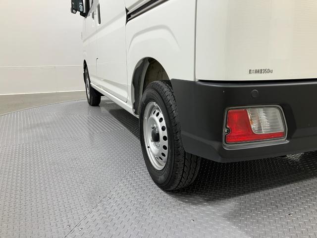 ハイゼットカーゴデラックス　４ＷＤ　ＣＶＴスマートアシスト・コーナーセンサー・３モード電子制御４ＷＤ（ＣＶＴ車）・荷室長１，９１５ｍｍ・荷室幅１，４１０ｍｍ・荷室高１，２５０ｍｍ・ハロゲンヘッドランプ・マニュアルエアコン（山梨県）の中古車