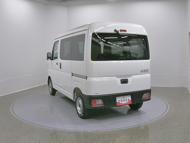 ハイゼットカーゴデラックス 4WD CVTスマートアシスト・コーナーセンサー・3モード電子制御4WD(CVT車)・荷室長1,915mm・荷室幅1,410mm・荷室高1,250mm・ハロゲンヘッドランプ・マニュアルエアコン(山梨県)の中古車