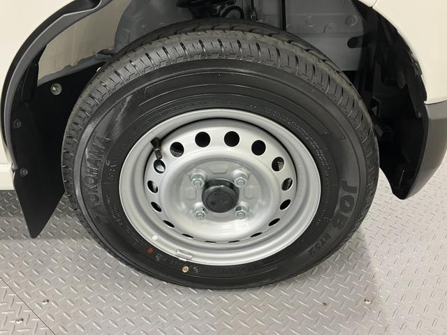ハイゼットカーゴデラックス 4WD CVTスマートアシスト・コーナーセンサー・3モード電子制御4WD(CVT車)・荷室長1,915mm・荷室幅1,410mm・荷室高1,250mm・ハロゲンヘッドランプ・マニュアルエアコン(山梨県)の中古車