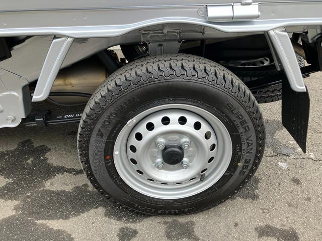 ハイゼットトラックスタンダード 4WD MTスマートアシスト・・荷台フロア長2,030mm・荷台幅1,410mm・防錆鋼鈑・ハロゲンヘッドランプ・マニュアルエアコン(山梨県)の中古車