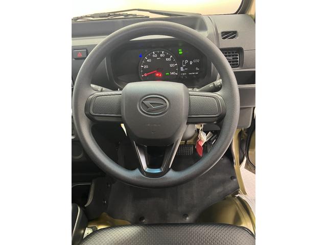 ハイゼットトラックスタンダード　４ＷＤ　ＣＶＴ　農用スペシャルスマートアシスト・コーナーセンサー・切り替え式４ＷＤ（ＣＶＴ車）・スーパーデフロック・ハロゲンヘッドランプ・マニュアルエアコン・リア４枚リーフスプリング（山梨県）の中古車