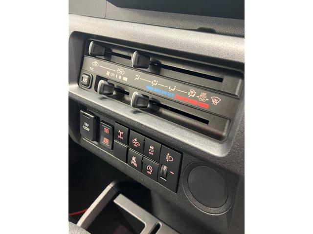 ハイゼットトラックスタンダード　４ＷＤ　ＣＶＴ　農用スペシャルスマートアシスト・コーナーセンサー・切り替え式４ＷＤ（ＣＶＴ車）・スーパーデフロック・ハロゲンヘッドランプ・マニュアルエアコン・リア４枚リーフスプリング（山梨県）の中古車