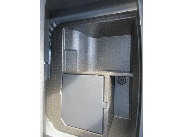 ロッキープレミアムG HEV(徳島県)の中古車
