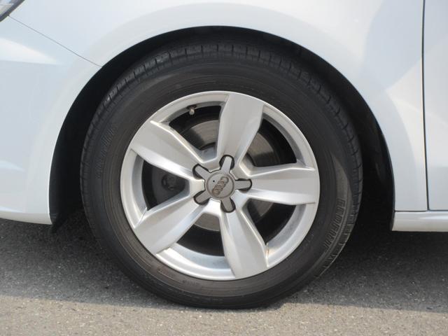 アウディ Ａ１スポーツバック１．０ＴＦＳＩ（徳島県）の中古車