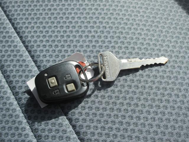 ハイゼットトラックEXT4WD・MT・車検整備付き・ナビ・バックカメラ(徳島県)の中古車
