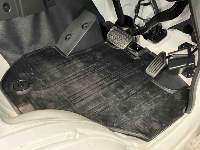 ハイゼットトラックスタンダード　４ＷＤ衝突被害軽減システム　クリアランスソナー　オートライト　オートハイビーム（高知県）の中古車