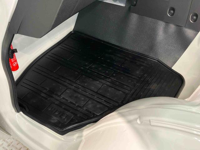 ハイゼットトラックスタンダード　４ＷＤ衝突被害軽減システム　クリアランスソナー　オートライト　オートハイビーム（高知県）の中古車