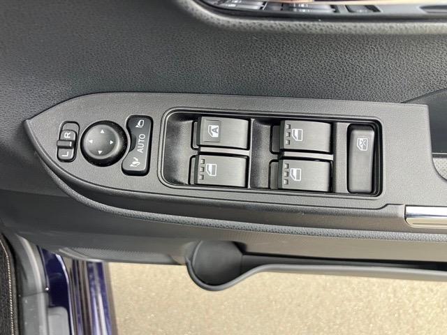 タントカスタムＲＳ両側電動スライドドア・プッシュボタンスタート・ステアリングスイッチ・オートエアコン・キーフリーシステム・シートヒーター・アルミホイール・パワーウィンドウ（佐賀県）の中古車