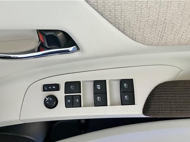 シエンタG 車いす仕様スロータイプIII 助手席セカンドシート外装ワケあり車・福祉車両・車いす仕様スロータイプIII 助手席セカンドシート・両側電動スライドドア・パノラマモニター・プッシュスタート・ステアリングスイッチ・キーフリー・パワーウィンドウ(佐賀県)の中古車