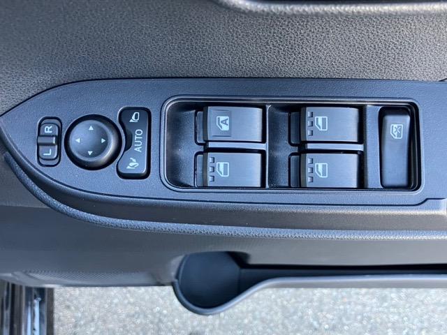 タントカスタムX両側電動スライドドア・プッシュボタンスタート・ステアリングスイッチ・オートエアコン・キーフリーシステム・シートヒーター・全周囲カメラ対応・パワーウィンドウ(佐賀県)の中古車