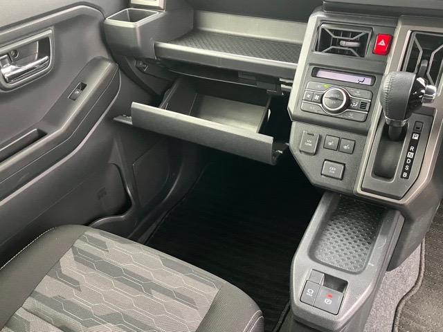 タフトG ダーククロムベンチャーコーナーセンサー・プッシュボタンスタート・ステアリングスイッチ・オートエアコン・キーフリーシステム・アルミホイール・パワーウィンドウ(佐賀県)の中古車