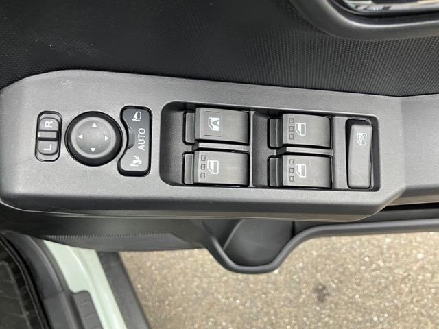 タフトG ダーククロムベンチャーコーナーセンサー・プッシュボタンスタート・ステアリングスイッチ・オートエアコン・キーフリーシステム・アルミホイール・パワーウィンドウ(佐賀県)の中古車