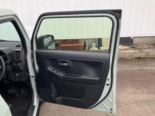 タフトG ダーククロムベンチャーコーナーセンサー・プッシュボタンスタート・ステアリングスイッチ・オートエアコン・キーフリーシステム・アルミホイール・パワーウィンドウ(佐賀県)の中古車