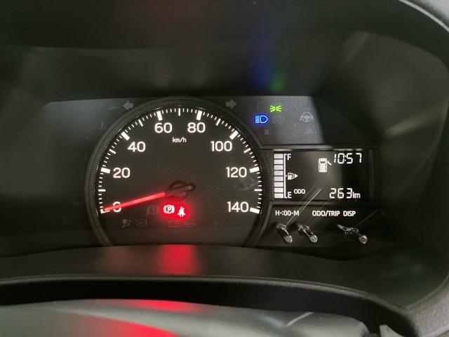 ハイゼットカーゴＤＸ２ＷＤ・ＭＴ車・衝突回避・ＡＭ／ＦＭラジオ・両側スライドドア・エコアイドル・コーナーセンサー・エアコン（佐賀県）の中古車