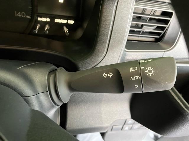 ハイゼットカーゴＤＸ２ＷＤ・ＭＴ車・衝突回避・ＡＭ／ＦＭラジオ・両側スライドドア・エコアイドル・コーナーセンサー・エアコン（佐賀県）の中古車