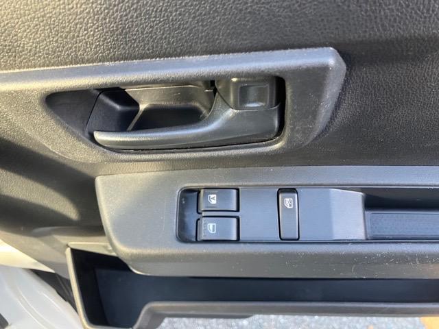 ハイゼットカーゴＤＸ２ＷＤ・ＣＶＴ車・衝突回避・ＡＭ／ＦＭラジオ・両側スライドドア・エコアイドル・コーナーセンサー・エアコン（佐賀県）の中古車