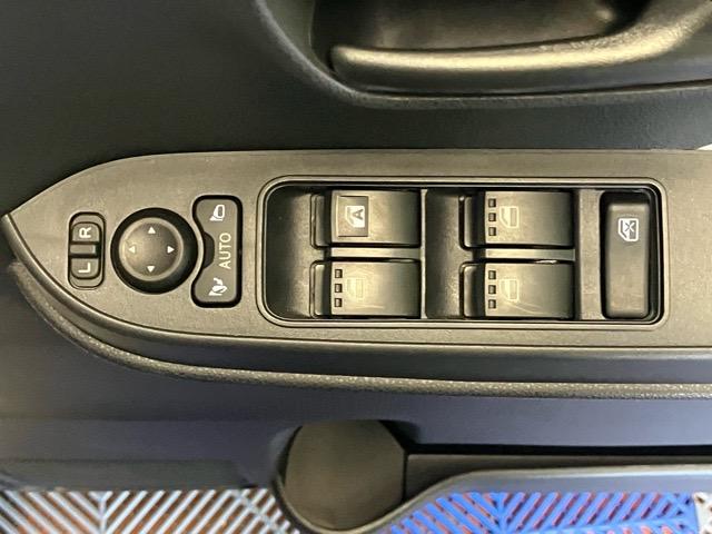 タントＸ片側電動スライドドア・ＥＴＣ・ドラレコ・バックモニター・コーナーセンサー・プッシュボタンスタート・ステアリングスイッチ・オートエアコン・キーフリー・ベンチシート・シートヒーター・パワーウィンドウ（佐賀県）の中古車