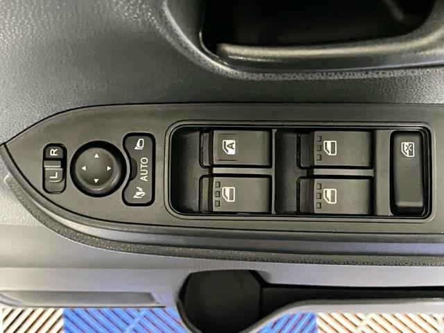 タントＸ片側電動スライドドア・ドラレコ・バックモニター・コーナーセンサー・プッシュボタンスタート・ステアリングスイッチ・オートエアコン・キーフリー・ベンチシート・シートヒーター・パワーウィンドウ（佐賀県）の中古車