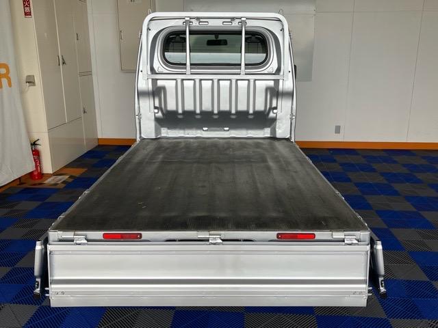 ハイゼットトラックスタンダード４ＷＤ・ＣＶＴ車・コーナーセンサー・エコアイドル・ラジオ・エアコン（佐賀県）の中古車