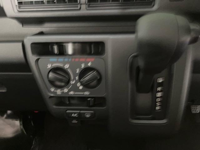 ハイゼットカーゴＤＸ４ＷＤ・ＣＶＴ車・衝突回避・ＡＭ／ＦＭラジオ・両側スライドドア・エコアイドル・コーナーセンサー・エアコン（佐賀県）の中古車