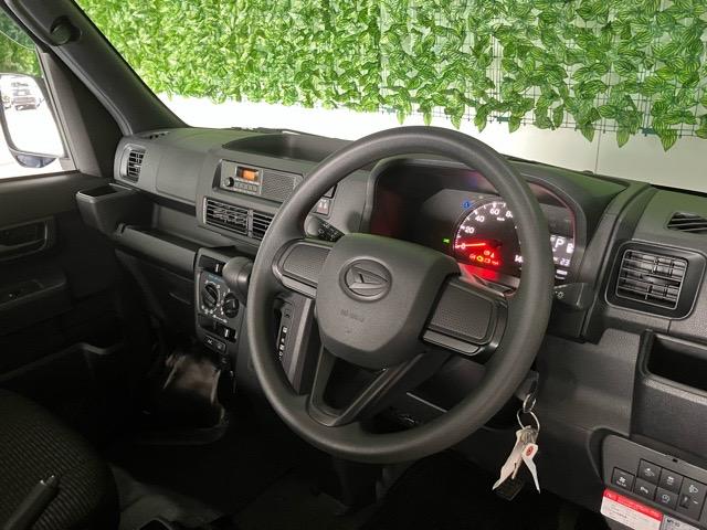 ハイゼットカーゴＤＸ４ＷＤ・ＣＶＴ車・衝突回避・ＡＭ／ＦＭラジオ・両側スライドドア・エコアイドル・コーナーセンサー・エアコン（佐賀県）の中古車