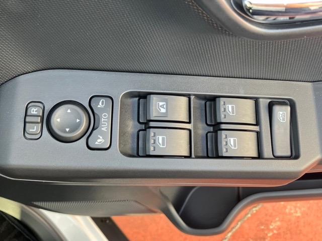 タフトGターボ クロムベンチャーコーナーセンサー・プッシュボタンスタート・ステアリングスイッチ・オートエアコン・キーフリーシステム・アルミホイール・シートヒーター・パワーウィンドウ(佐賀県)の中古車