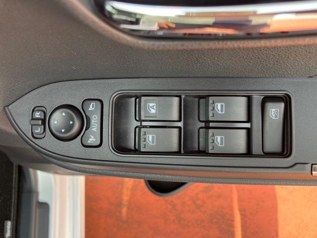 タントカスタムX両側電動スライドドア・プッシュボタンスタート・ステアリングスイッチ・オートエアコン・キーフリーシステム・シートヒーター・全周囲カメラ対応・パワーウィンドウ(佐賀県)の中古車