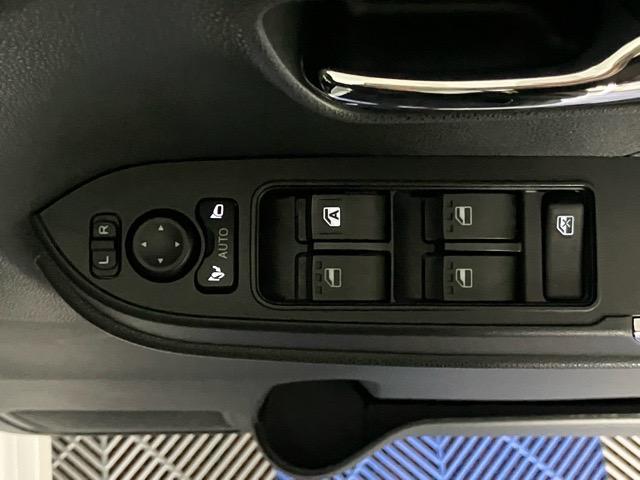 タントカスタムRS エコアイドル非装着車両側電動スライドドア・ETC・プッシュボタンスタート・ステアリングスイッチ・オートエアコン・キーフリーシステム・シートヒーター・全周囲カメラ対応・パワーウィンドウ(佐賀県)の中古車