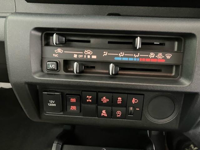 ハイゼットトラックスタンダード　農用スペシャル４ＷＤ・ＣＶＴ車・衝突回避・作業灯・ＡＭ／ＦＭラジオ・コーナーセンサー・エコアイドル・エアコン（佐賀県）の中古車