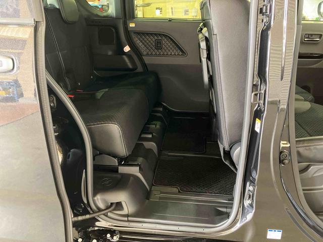 タントカスタムＸセレクション（車内　消臭・抗菌　処理済）　衝突被害軽減システム　４ＷＤ　両側パワースライドドア　ナビ　バックカメラ　アルミホイール　キーフリーシステム（新潟県）の中古車