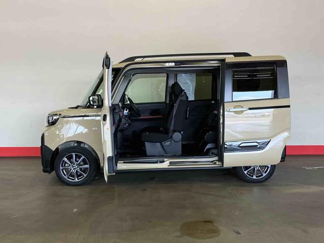 タントファンクロス（車内　消臭・抗菌　処理済）　衝突被害軽減システム　４ＷＤ　両側パワースライドドア　パノラマモニター　アルミホイール　キーフリーシステム（新潟県）の中古車