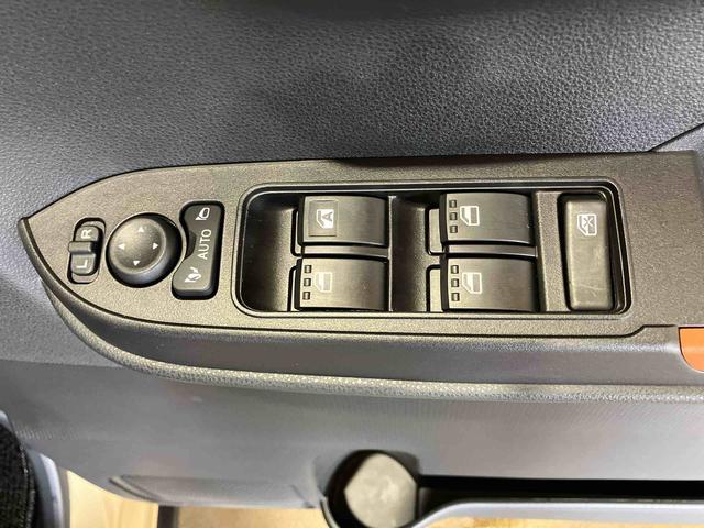 タントファンクロス（車内　消臭・抗菌　処理済）　衝突被害軽減システム　４ＷＤ　両側パワースライドドア　パノラマモニター　アルミホイール　キーフリーシステム（新潟県）の中古車