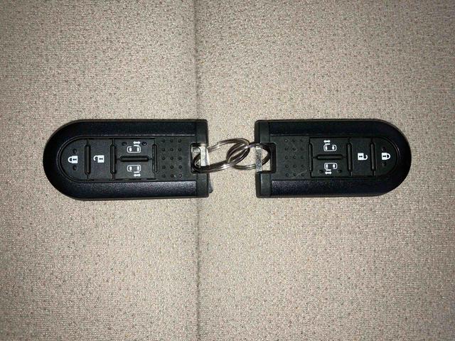 ムーヴキャンバスＧホワイトアクセントＶＳ　ＳＡIII（車内　消臭・抗菌　処理済）　衝突被害軽減システム　４ＷＤ　両側パワースライドドア　ナビ　パノラマモニター　キーフリーシステム（新潟県）の中古車