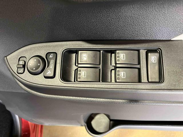 タントＸ（車内　消臭・抗菌　処理済）　衝突被害軽減システム　４ＷＤ　片側パワースライドドア　バックカメラ　キーフリーシステム（新潟県）の中古車
