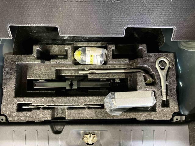 タントカスタムＲＳ（車内　消臭・抗菌　処理済）　衝突被害軽減システム　４ＷＤ　両側パワースライドドア　ナビ　バックカメラ　アルミホイール　キーフリーシステム（新潟県）の中古車