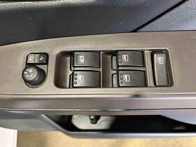 トールＧ（車内　消臭・抗菌　処理済）　衝突被害軽減システム　４ＷＤ　両側パワースライドドア　アダプティブクルーズコントロール　ナビ　バックカメラ　アルミホイール　キーフリーシステム（新潟県）の中古車