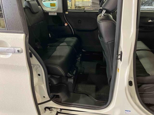 タントカスタムＲＳ　トップエディションリミテッドＳＡIII（車内　消臭・抗菌　処理済）　衝突被害軽減システム　４ＷＤ　両側パワースライドドア　ナビ　パノラマモニター　アルミホイール　キーフリーシステム（新潟県）の中古車