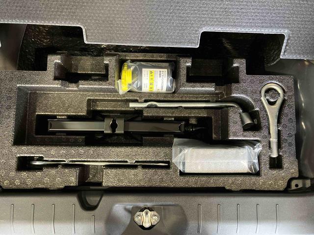 タントＸ（車内　消臭・抗菌　処理済）　衝突被害軽減システム　４ＷＤ　片側パワースライドドア　ナビ　バックカメラ　キーフリーシステム（新潟県）の中古車