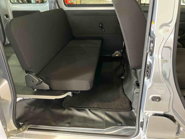 ハイゼットカーゴクルーズターボＳＡIII（車内　消臭・抗菌　処理済）　衝突被害軽減システム　４ＷＤ　両側スライドドア　ナビ　バックカメラ　キーレスエントリー（新潟県）の中古車