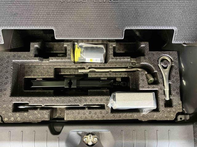タントカスタムＲＳ（車内　消臭・抗菌　処理済）　衝突被害軽減システム　４ＷＤ　両側パワースライドドア　ナビ　バックカメラ　アルミホイール　キーフリーシステム（新潟県）の中古車