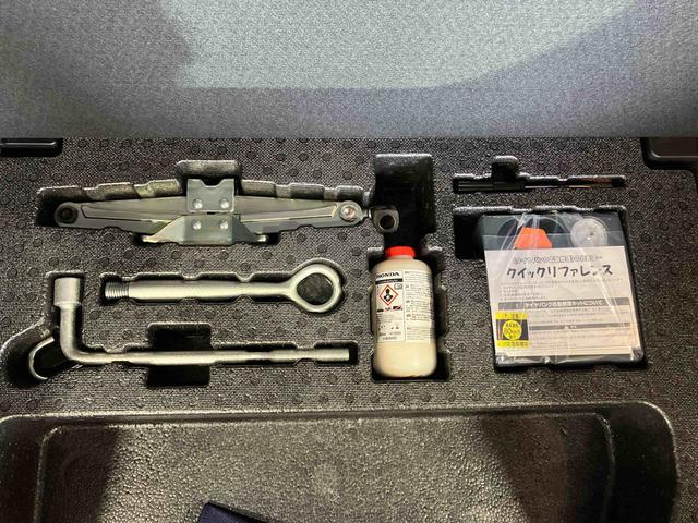 フィット１３Ｇ・Ｌ　ホンダセンシング（車内　消臭・抗菌　処理済）　衝突被害軽減システム　４ＷＤ　ナビ　バックカメラ　アルミホイール　スマートキー（新潟県）の中古車
