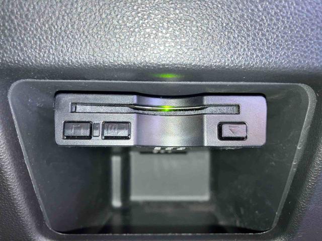 ムーヴキャンバスＸリミテッドメイクアップ　ＳＡIII（車内　消臭・抗菌　処理済）　衝突被害軽減システム　４ＷＤ　両側パワースライドドア　ナビ　バックカメラ　キーフリーシステム（新潟県）の中古車