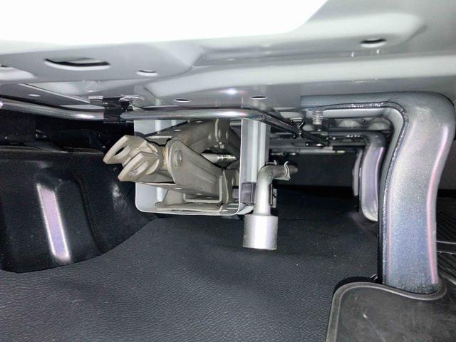 ハイゼットカーゴデッキバンＧ（車内　消臭・抗菌　処理済）　衝突被害軽減システム　４ＷＤ　ナビ　バックカメラ　キーレスエントリー（新潟県）の中古車