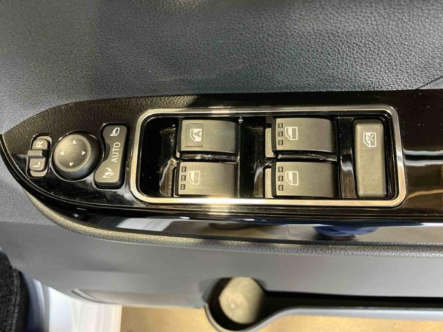 タントカスタムＸ（車内　消臭・抗菌　処理済）　衝突被害軽減システム　４ＷＤ　両側パワースライドドア　バックカメラ　アルミホイール　キーフリーシステム（新潟県）の中古車